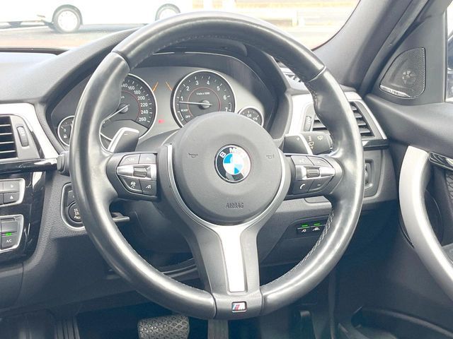 BMW 3SERIES SEDAN 2017 Image 31