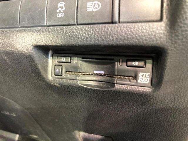 TOYOTA HARRIER HYBRID 2023 Image 31