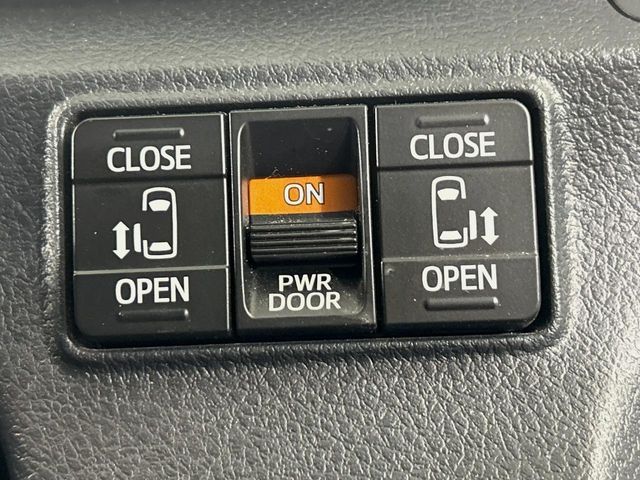 TOYOTA SIENTA HYBRID 2019 Image 31