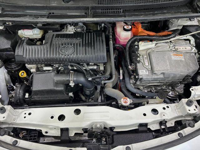 TOYOTA SIENTA HYBRID 2019 Image 31