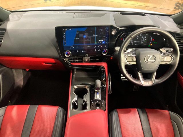 TOYOTA LEXUS NX350H 2023 Image 31