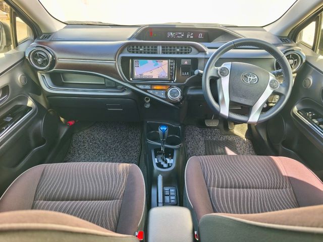 TOYOTA AQUA 2016 Image 31