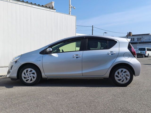 TOYOTA AQUA 2016 Image 31