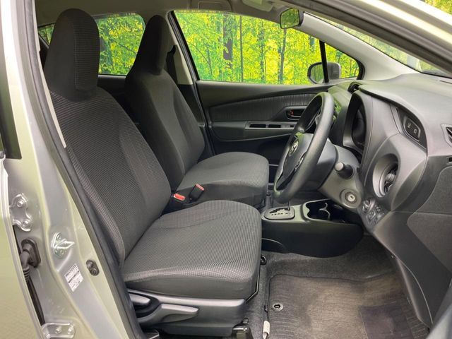 TOYOTA VITZ HYBRID 2017 Image 31