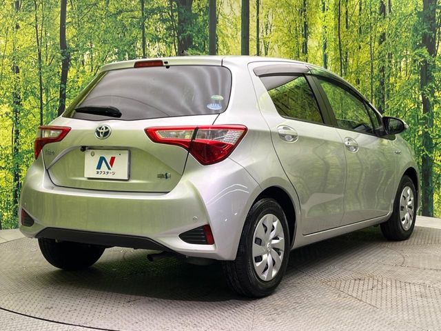 TOYOTA VITZ HYBRID 2017 Image 31