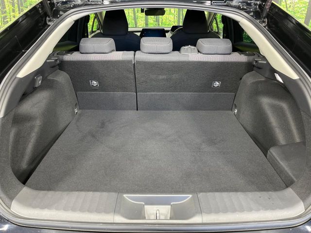 TOYOTA PRIUS 4WD 2023 Image 31