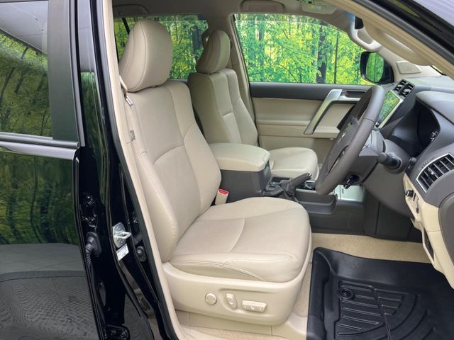 TOYOTA LANDCRUISER PRADO 2023 Image 31