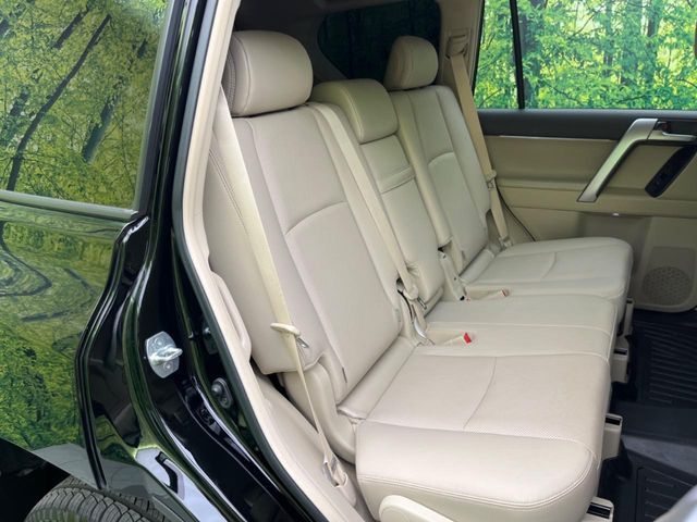 TOYOTA LANDCRUISER PRADO 2023 Image 31