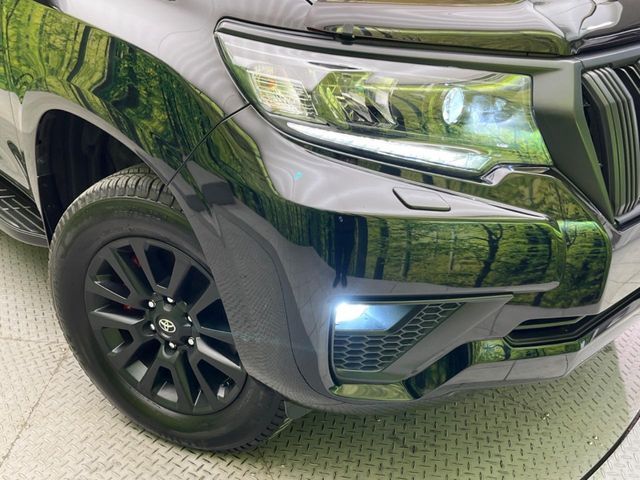 TOYOTA LANDCRUISER PRADO 2023 Image 31