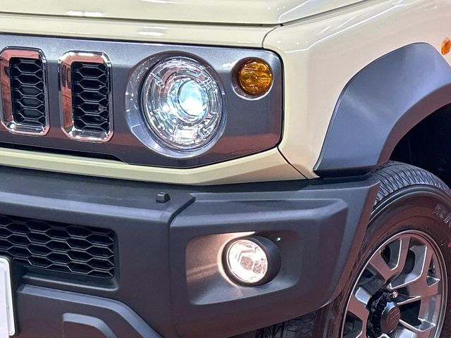 SUZUKI JIMNY NOMADE 2025 Image 31