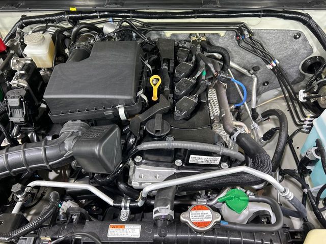 SUZUKI JIMNY NOMADE 2025 Image 31