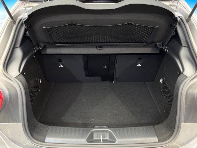 MERCEDES BENZ A CLAS 2016 Image 31