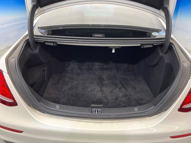 MERCEDES BENZ E CLAS 2017 Image 31