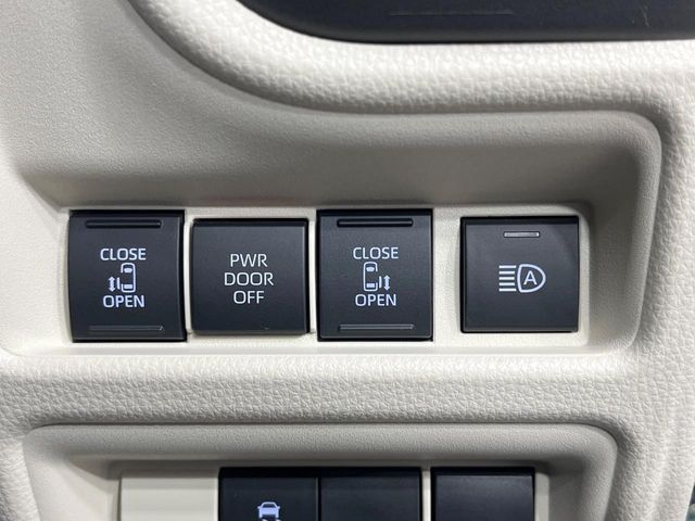 TOYOTA SIENTA HYBRID 2023 Image 31