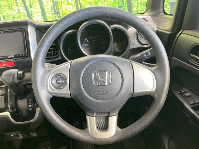 HONDA N BOX 2016 Image 31