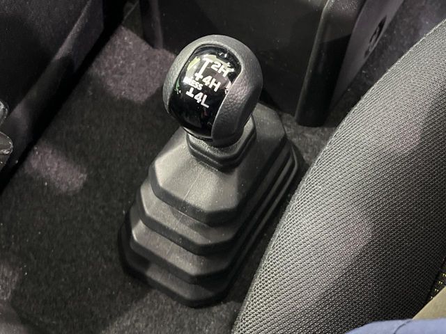 SUZUKI JIMNY 4WD 2023 Image 31