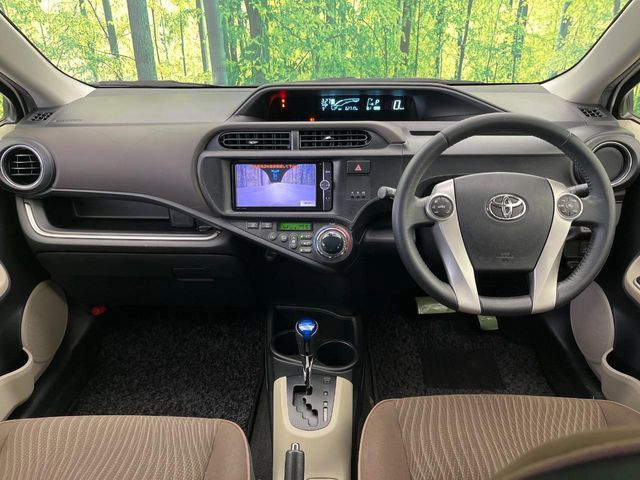 TOYOTA AQUA 2014 Image 31