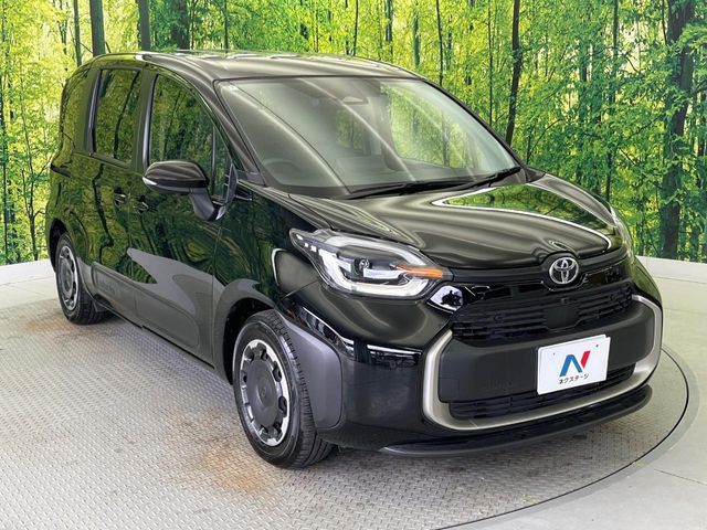 TOYOTA SIENTA HYBRID 2025 Image 31