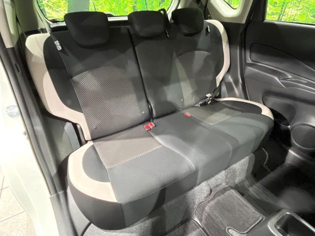 NISSAN NOTE 2017 Image 31