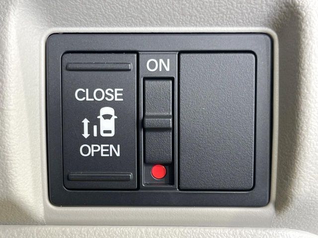 HONDA N BOX 2025 Image 31