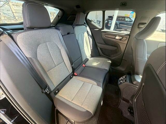 VOLVO XC40 2022 Image 31