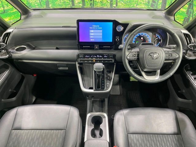 TOYOTA NOAH HYBRID 2023 Image 31