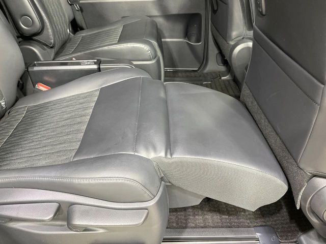 TOYOTA NOAH HYBRID 2023 Image 31