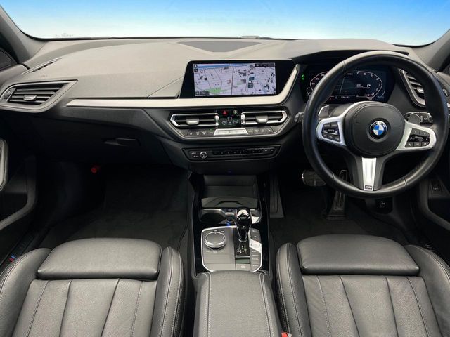 BMW 1SERIES 2022 Image 31
