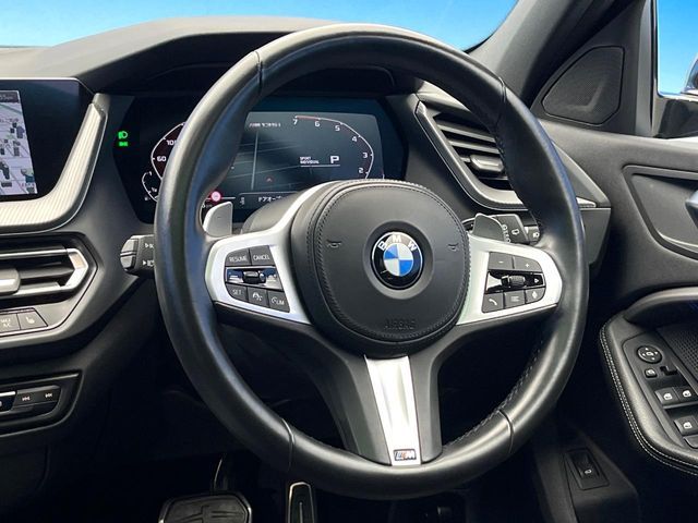 BMW 1SERIES 2022 Image 31