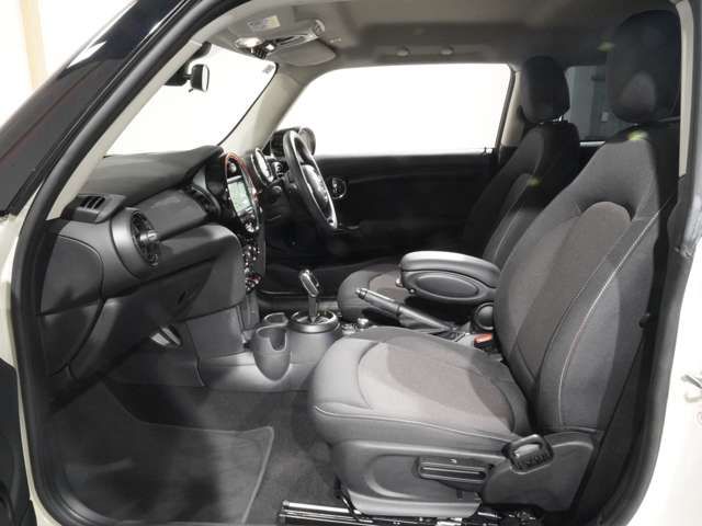 BMW MINI COOPER D 2021 Image 31