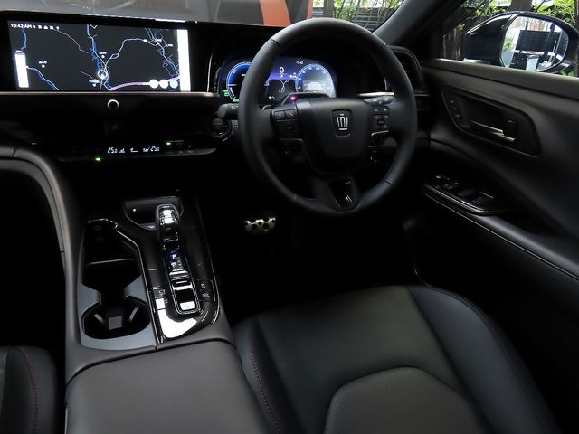 TOYOTA CROWN SPORT 2025 Image 31