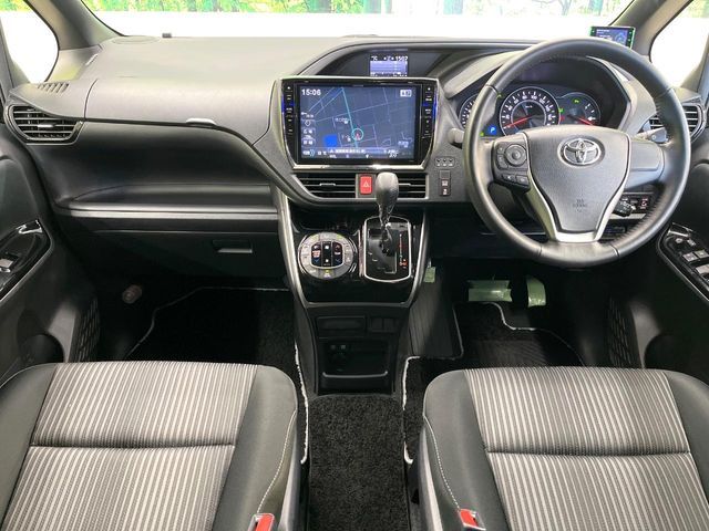 TOYOTA VOXY 2020 Image 31