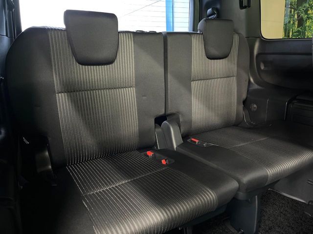 TOYOTA VOXY 2020 Image 31