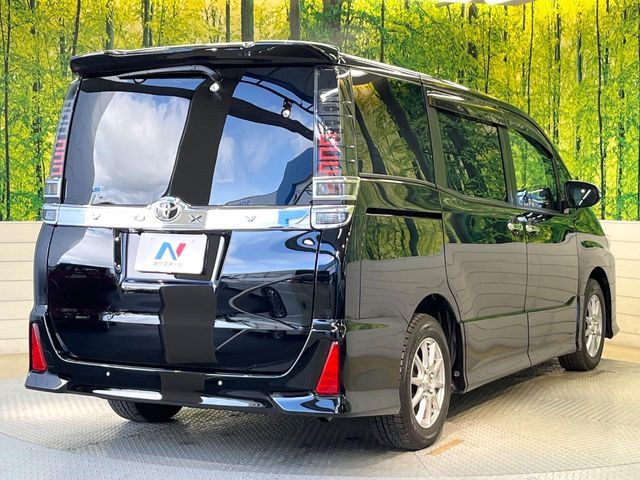 TOYOTA VOXY 2020 Image 31