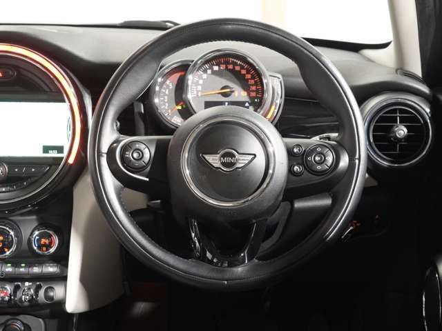 BMW MINI COOPER SD 5 2017 Image 31