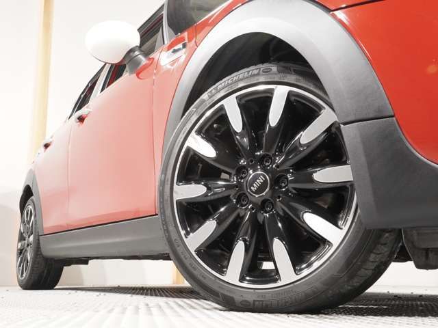 BMW MINI COOPER SD 5 2017 Image 31