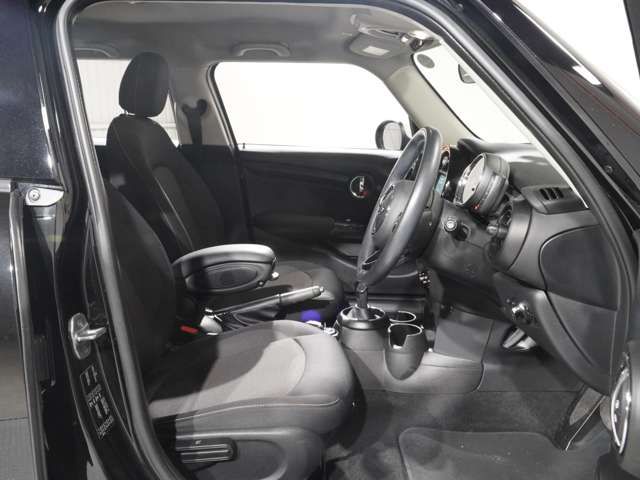 BMW MINI COOPER 5DOOR 2019 Image 31