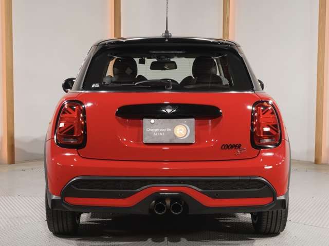 BMW MINI COOPER SD 5DOOR 2023 Image 31