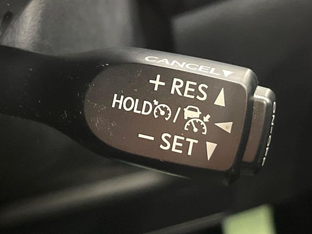 TOYOTA HARRIER 2WD 2018 Image 31