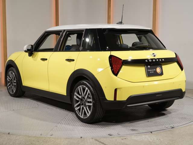 BMW MINI COOPER 5DOOR 2025 Image 31