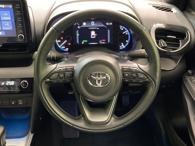 TOYOTA YARIS CROSS HYBRID 2023 Image 31