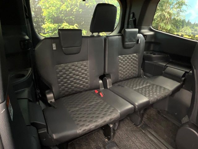 TOYOTA VOXY 2022 Image 31