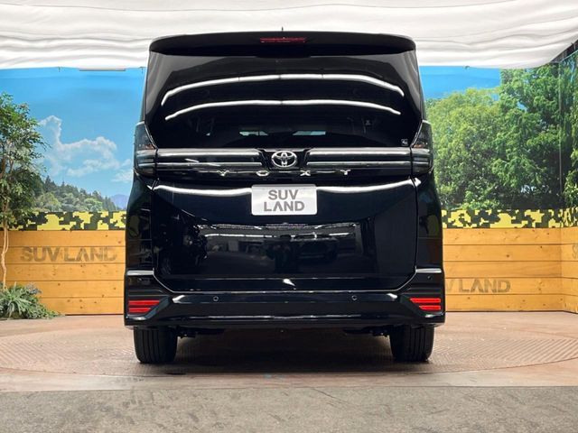 TOYOTA VOXY 2022 Image 31