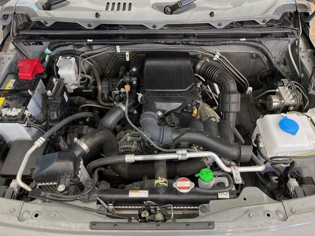 SUZUKI JIMNY 4WD 2024 Image 31