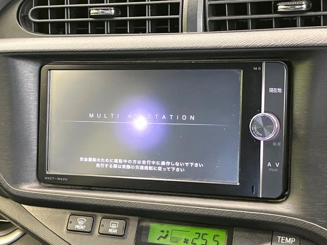 TOYOTA AQUA 2013 Image 31