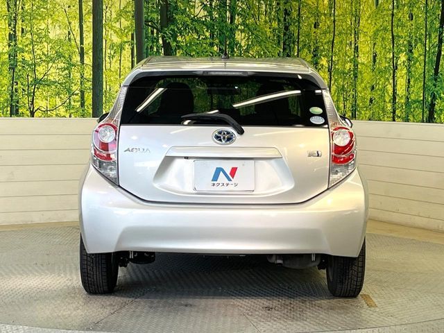 TOYOTA AQUA 2013 Image 31
