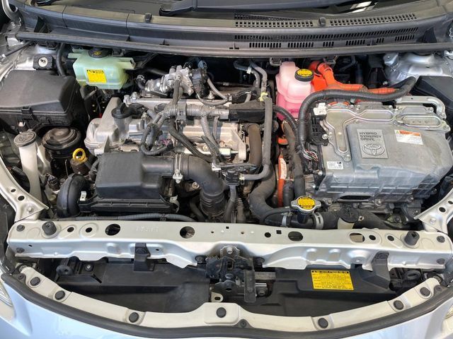 TOYOTA AQUA 2013 Image 31