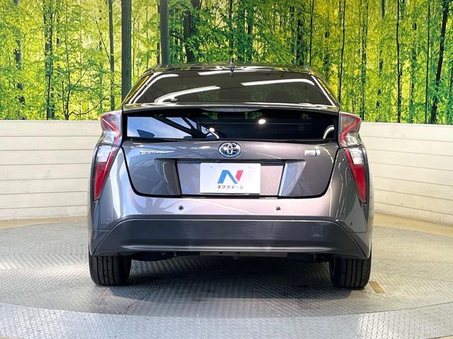 TOYOTA PRIUS 2017 Image 31