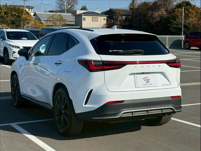 TOYOTA LEXUS NX350H 2023 Image 31