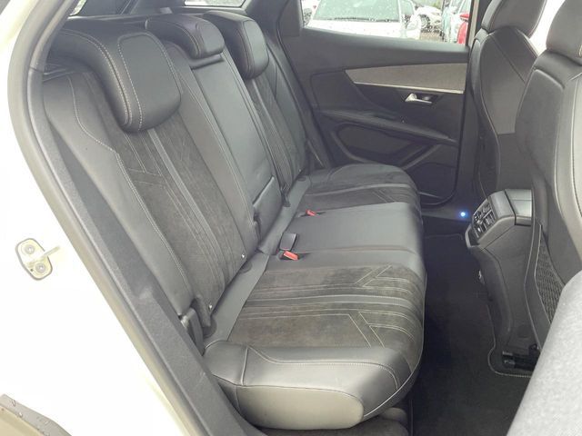 PEUGEOT 3008 2021 Image 31